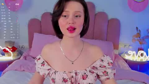 Anna online show from March 2025 09:35:02 AM