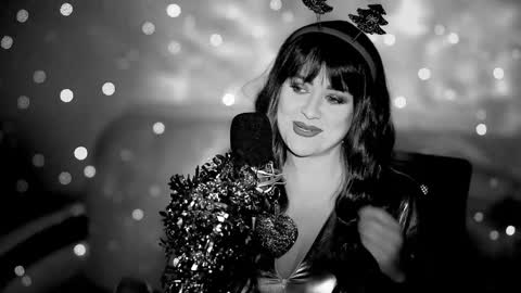 Snapshot of mesaland chatting on December 2024 06:05:01 PM Meskhimusic online show from December 2024 06:05:01 PM