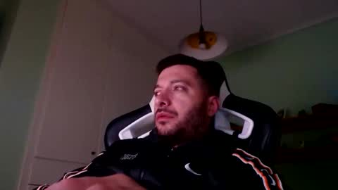 Snapshot of metalic18 chatting on October 2025 05:16:02 AM FunnyTimeHere online show from October 2025 05:16:02 AM