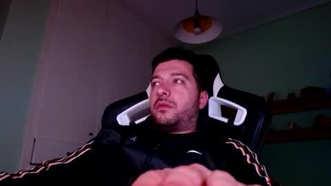 Snapshot of metalic18 chatting on October 2025 02:50:02 PM FunnyTimeHere online show from October 2025 02:50:02 PM