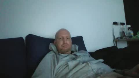 metaller123456 online show from April 2026 06:05:02 PM