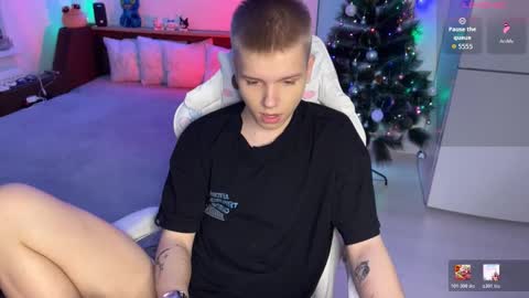 Arthur online show from December 2025 08:21:02 AM