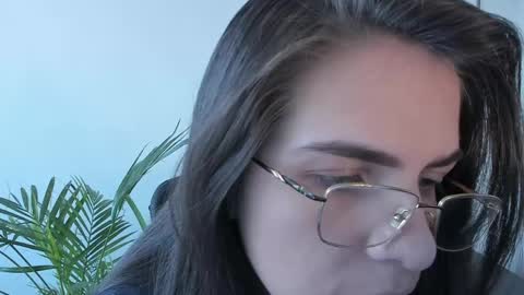 Snapshot of meurief chatting on May 2026 03:49:01 PM Meurif online show from May 2026 03:49:01 PM