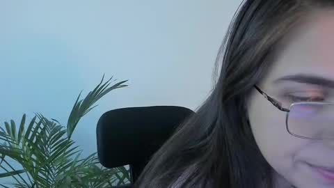 Snapshot of meurief chatting on May 2026 11:07:01 AM Meurif online show from May 2026 11:07:01 AM