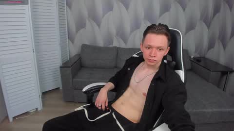 MEVERIK OUSHEN online show from April 2026 01:19:01 PM