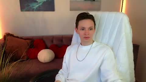 MEVERIK OUSHEN online show from July 2026 08:35:01 PM