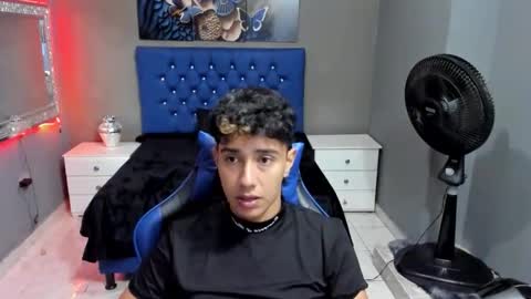 mexwilliams online show from December 2025 01:20:01 PM