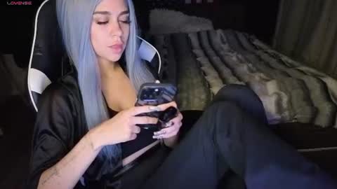 Snapshot of mezzalunaa chatting on July 2026 08:37:01 PM vollmond online show from July 2026 08:37:01 PM