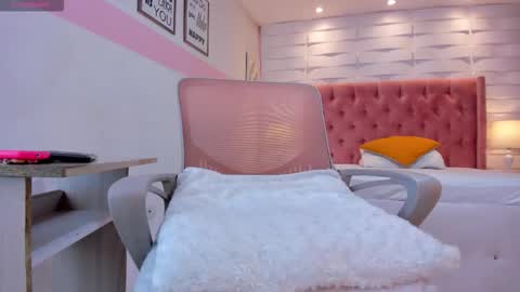 Snapshot of mhellissaw chatting on November 2025 01:20:01 PM melissa online show from November 2025 01:20:01 PM