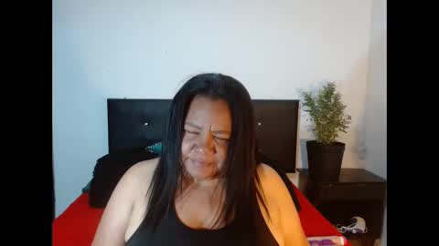 mhia1972 online show from December 2024 06:09:01 PM