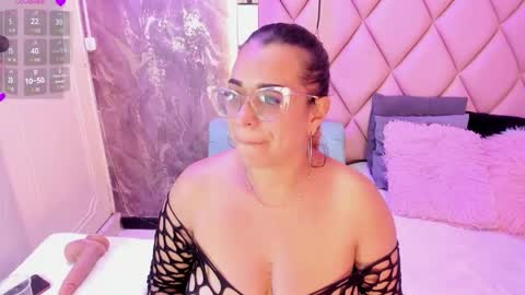 MHONIK BELUCI online show from March 2026 10:28:01 PM