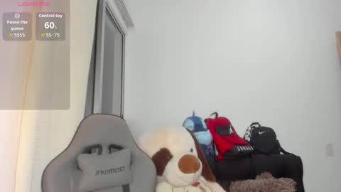 Snapshot of mi_suk1 chatting on September 2025 02:33:01 AM mi suk1 online show from September 2025 02:33:01 AM