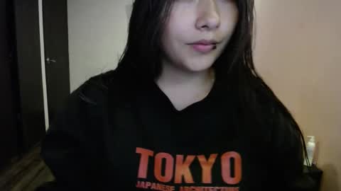 Mia zoe online show from February 2025 10:20:02 PM