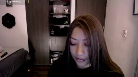 Mia zoe online show from June 2026 06:02:01 PM