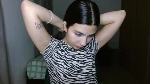 Snapshot of mia__lopez_ chatting on October 2025 01:05:02 AM Mia online show from October 2025 01:05:02 AM