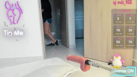 Mia adams  online show from February 2025 10:04:02 PM