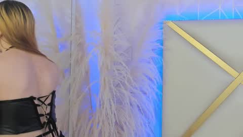 Snapshot of mia_adamss_ chatting on December 2024 02:11:02 PM 9 am - 4 p 7 am - 1 pm online show from December 2024 02:11:02 PM