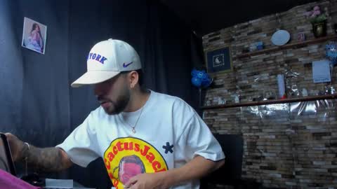 Mia and vincentt model indepent online show from September 2025 04:18:02 AM