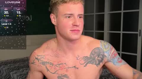 Snapshot of mia_andre chatting on November 2025 08:26:02 AM Andre and Mia online show from November 2025 08:26:02 AM