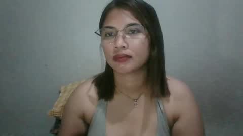Snapshot of mia_bella04 chatting on February 2025 02:06:01 AM mia_bella04 online show from February 2025 02:06:01 AM