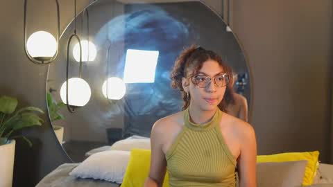 Snapshot of mia_belmont chatting on June 2026 06:47:01 PM Belmont and Mia online show from June 2026 06:47:01 PM