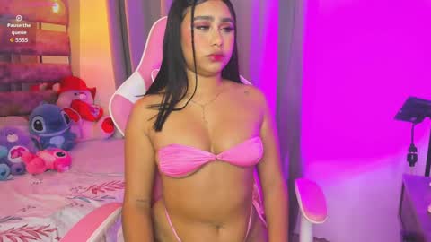 Snapshot of mia_coxx1 chatting on January 2025 05:24:01 AM Mia online show from January 2025 05:24:01 AM