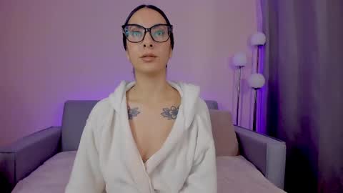 Snapshot of mia_daniellshot chatting on April 2026 12:18:01 PM Sarah Luna online show from April 2026 12:18:01 PM