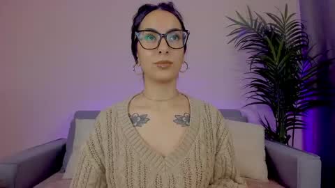 Snapshot of mia_daniellshot chatting on May 2026 01:16:02 PM Sarah Luna online show from May 2026 01:16:02 PM