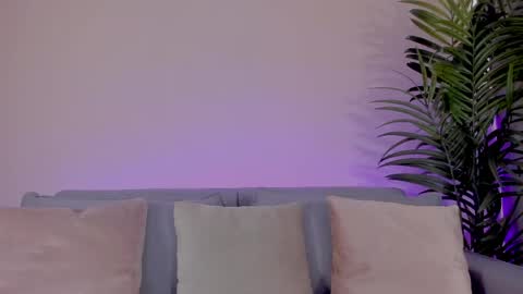 Snapshot of mia_daniellshot chatting on May 2026 01:50:02 PM Sarah Luna online show from May 2026 01:50:02 PM