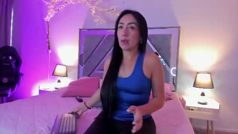 mia_davis__ online show from July 2026 11:29:02 AM