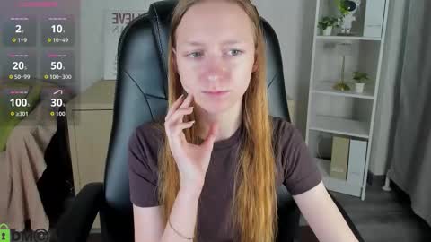 Snapshot of mia_e1fie chatting on November 2025 09:21:02 AM mia_e1fie online show from November 2025 09:21:02 AM