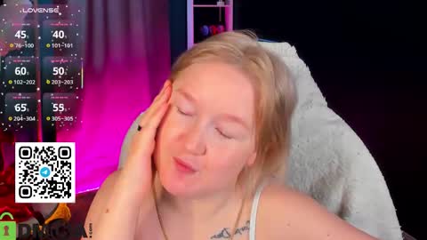 Snapshot of mia_ferd chatting on February 2026 07:51:01 AM Mia online show from February 2026 07:51:01 AM