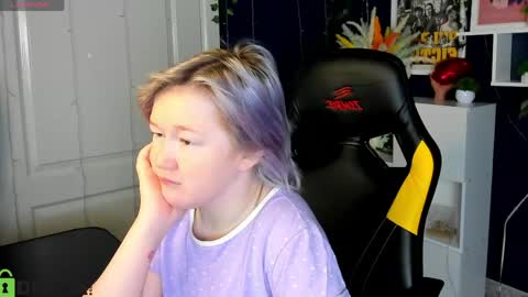 Snapshot of mia_ferd chatting on May 2026 03:02:01 AM Mia online show from May 2026 03:02:01 AM