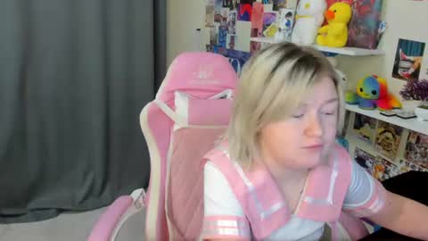 Mia online show from July 2026 03:02:02 AM