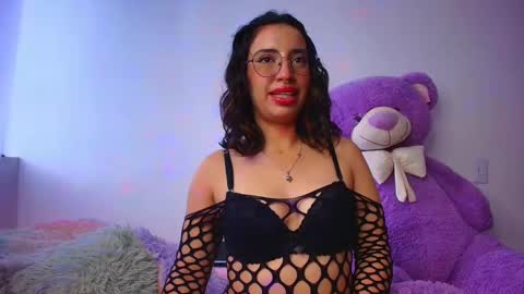 Snapshot of mia_flames chatting on November 2025 08:52:02 PM Mia flames online show from November 2025 08:52:02 PM