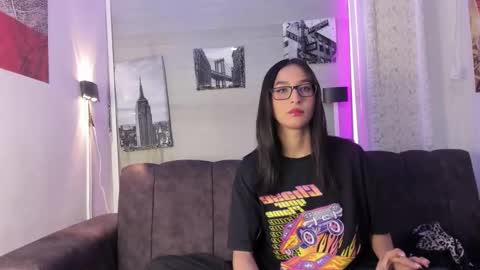 MIA online show from October 2025 07:14:01 PM