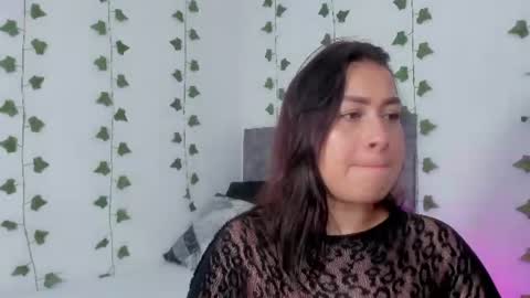 Snapshot of mia_garcia2 chatting on June 2026 10:42:01 PM MIA online show from June 2026 10:42:01 PM