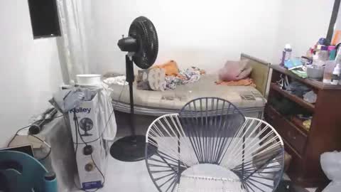 Snapshot of mia_goth766259 chatting on December 2025 02:05:02 AM izzy online show from December 2025 02:05:02 AM