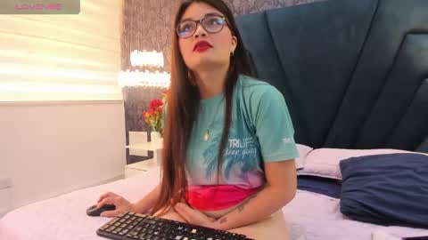 Mia Grey online show from April 2026 07:36:02 PM