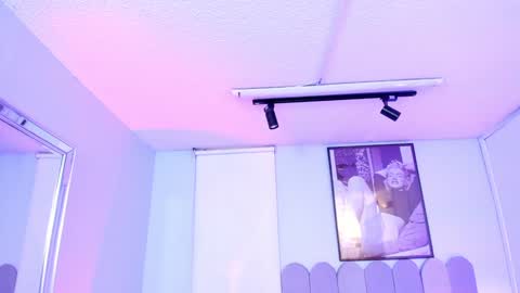 Val  online show from January 2025 09:05:01 PM