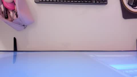    online show from November 2025 12:20:01 PM