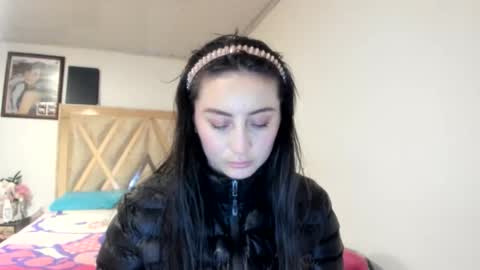 mia kaneee online show from November 2025 01:15:01 AM