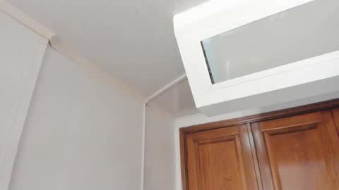 Mia online show from February 2026 02:20:02 AM