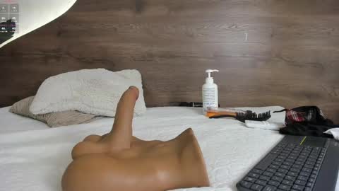 Snapshot of mia_lacy chatting on March 2025 10:39:02 PM mia_lacy online show from March 2025 10:39:02 PM