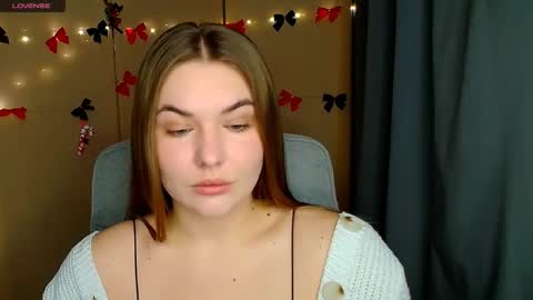 mia_lemm online show from December 2025 07:47:02 AM