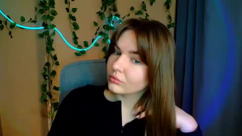 mia_lemm online show from March 2026 07:46:02 AM