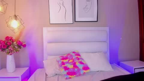 mia levy online show from April 2026 06:56:02 PM