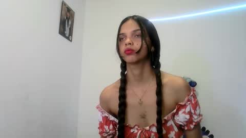 mia lucy 21 online show from October 2025 08:30:02 PM