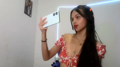 mia lucy 21 online show from November 2025 07:46:02 PM