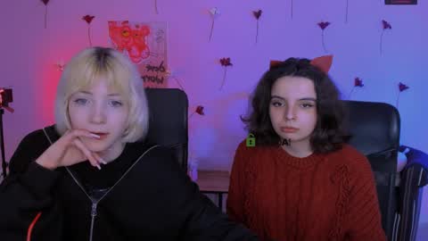 mia_mooon_ online show from April 2026 08:52:02 AM